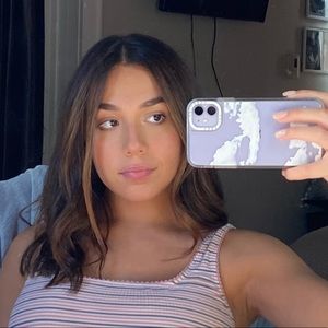 Meet your Posher, Alaina